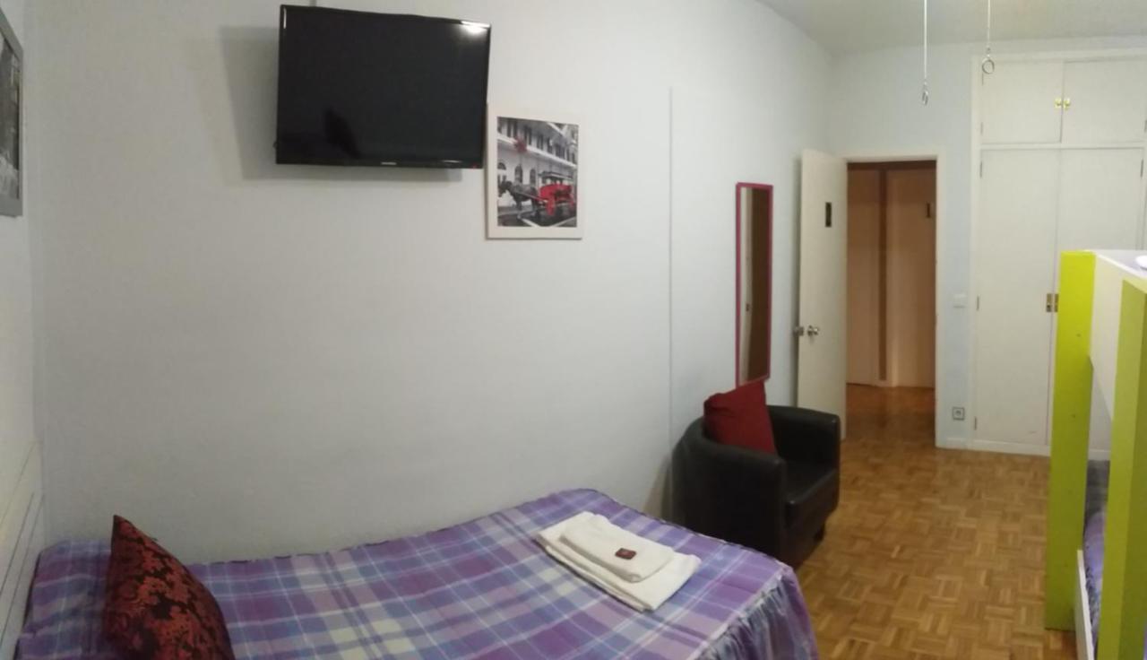 Pension Pamplonabeds Экстерьер фото