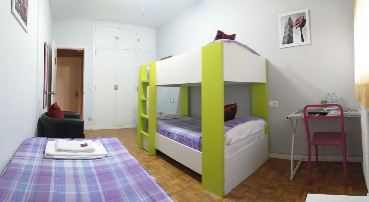 Pension Pamplonabeds Экстерьер фото
