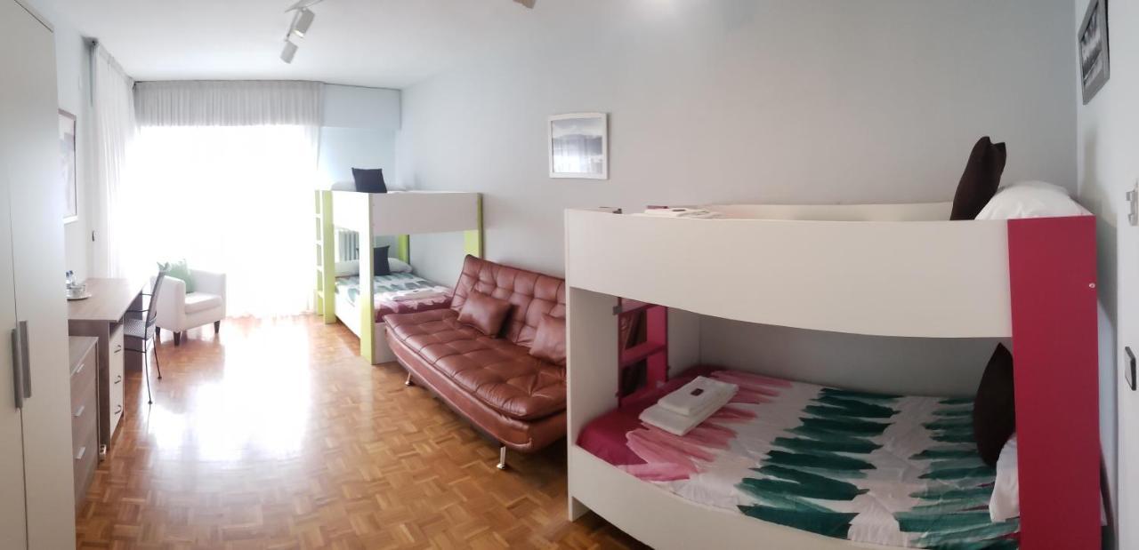 Pension Pamplonabeds Экстерьер фото