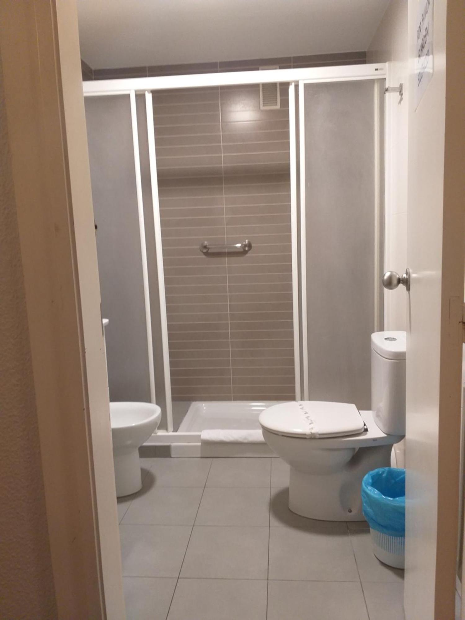 Pension Pamplonabeds Экстерьер фото