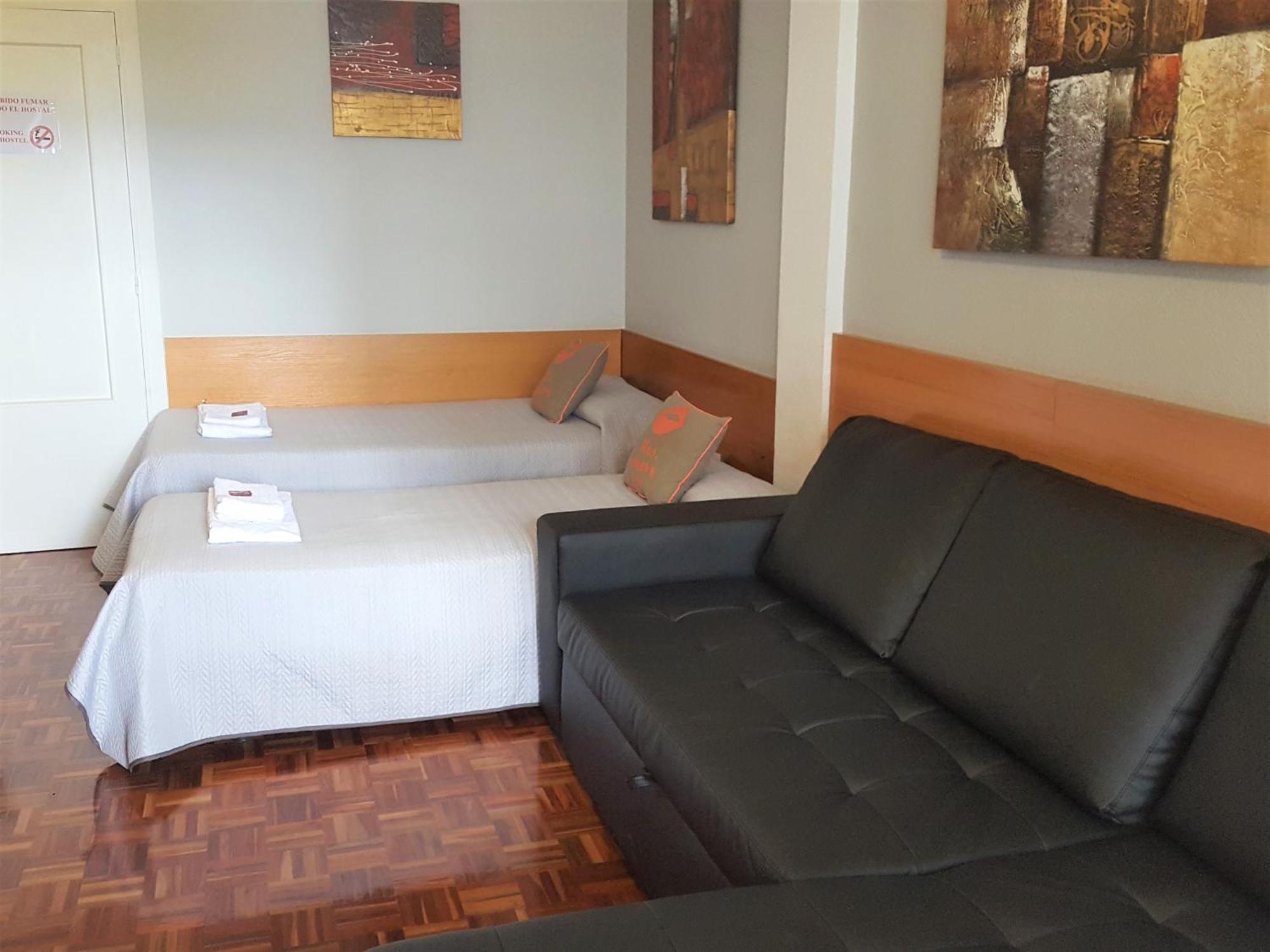 Pension Pamplonabeds Экстерьер фото