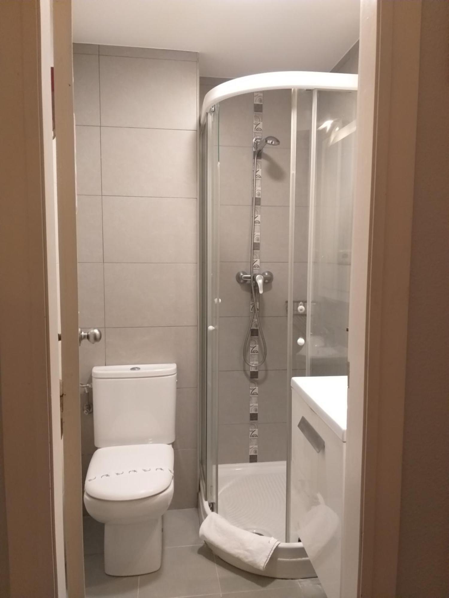 Pension Pamplonabeds Экстерьер фото