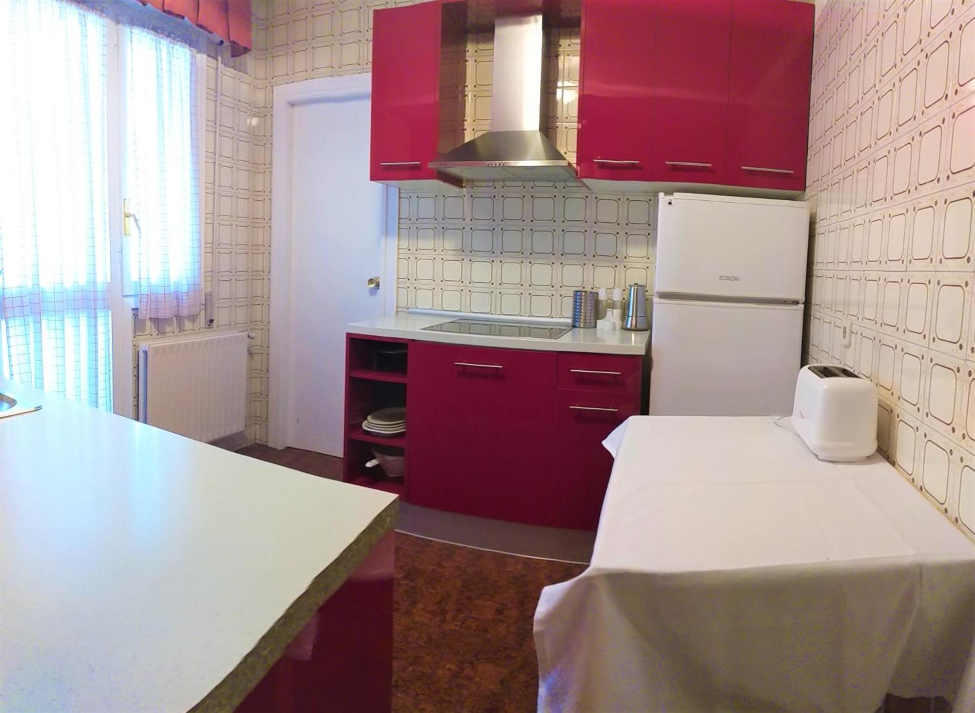 Pension Pamplonabeds Экстерьер фото