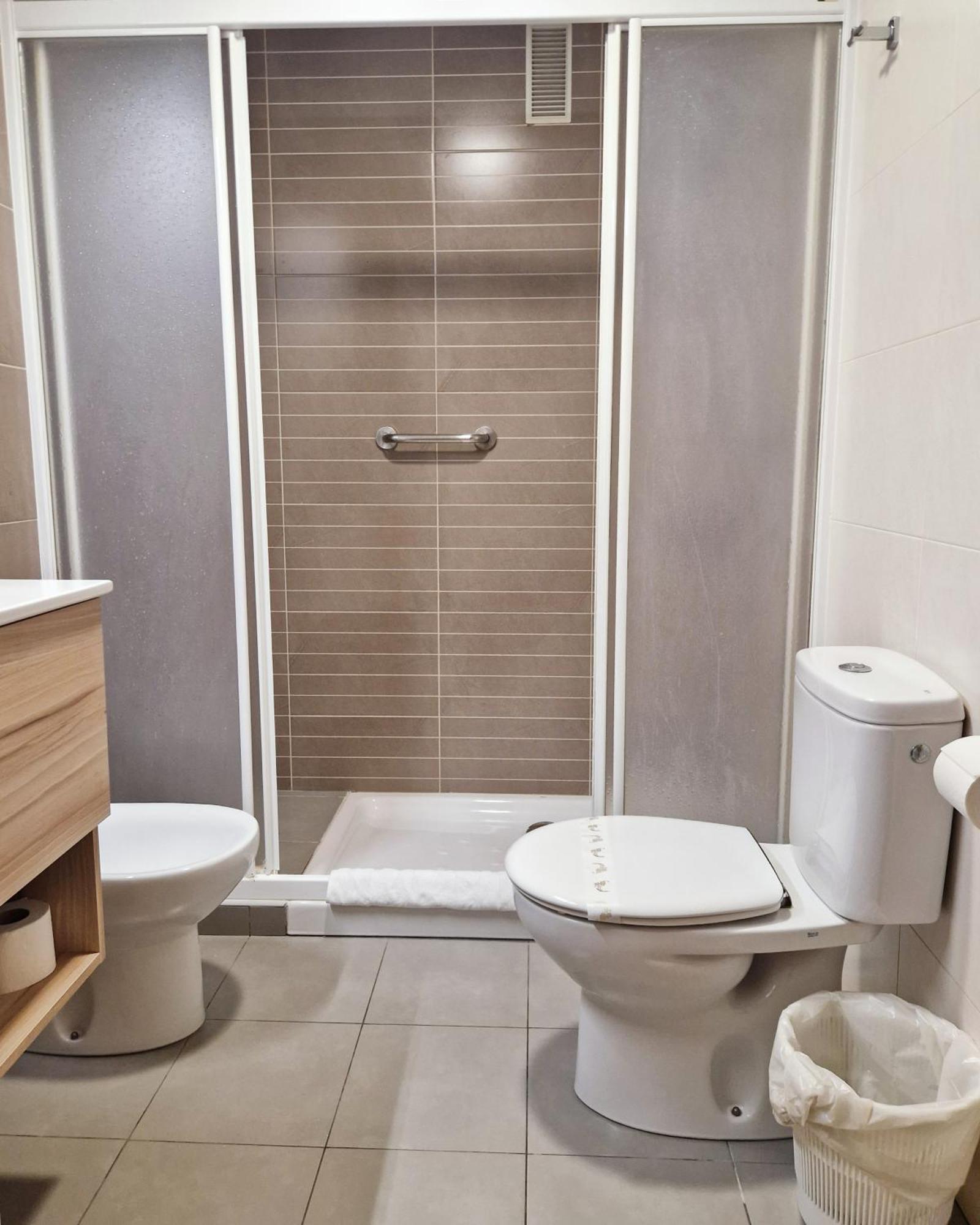 Pension Pamplonabeds Экстерьер фото