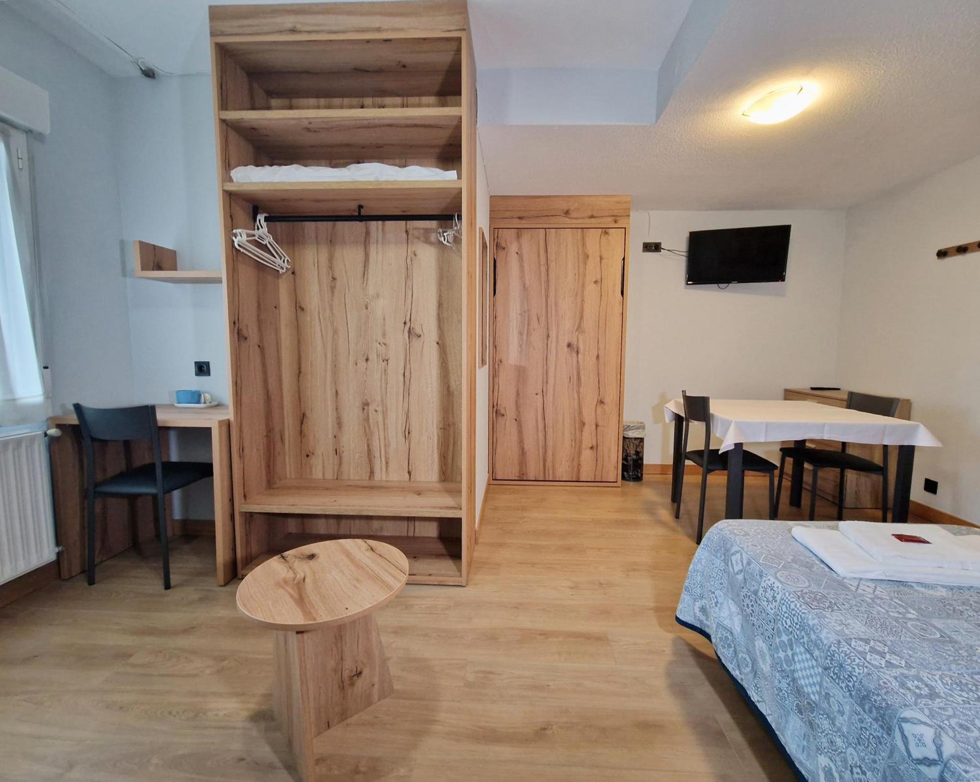 Pension Pamplonabeds Экстерьер фото